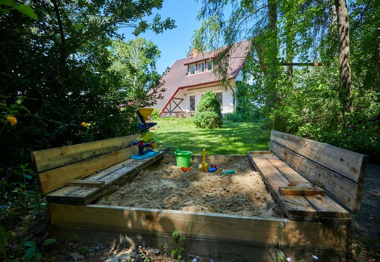 Pod Lasem Ludwinow Exterior foto
